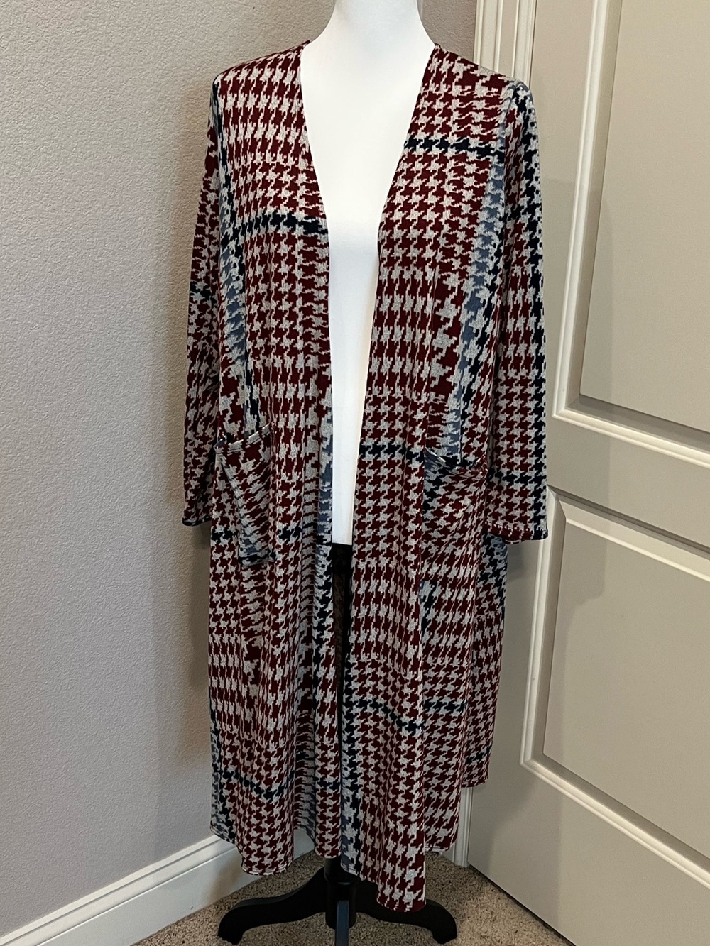 LuLaRoe Sarah - Houndstooth Pattern